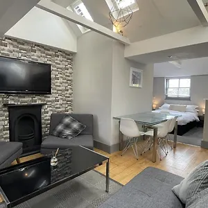 Aparthotel Ei8ht Guest ****