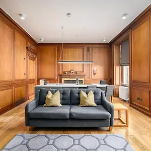https://destiny-scotland-distillers-house.edinburghhotelsuk.org