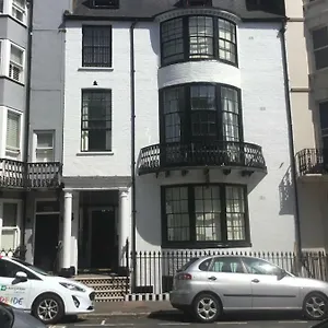 Gasthuis Kempfield House ***
